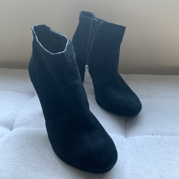 Rockport Women's Suede Black Boots Size 10 Side Zip - Picture 7 of 15